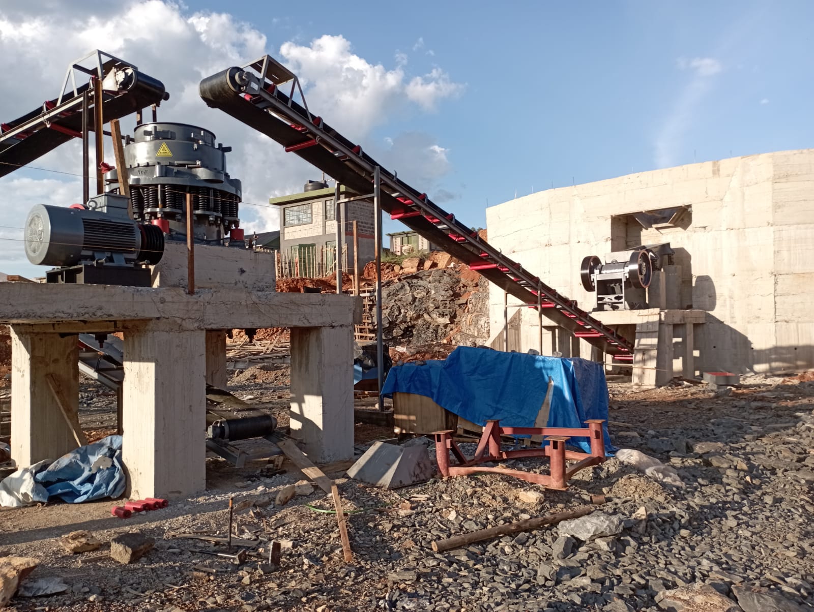 80-100 TPH Crushing and Screen Plant