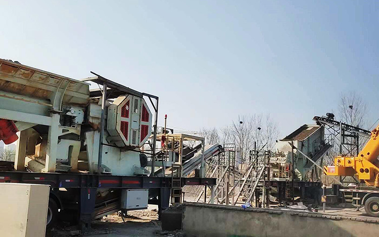 150-180 TPH Mobile Crushing and Screening Plant